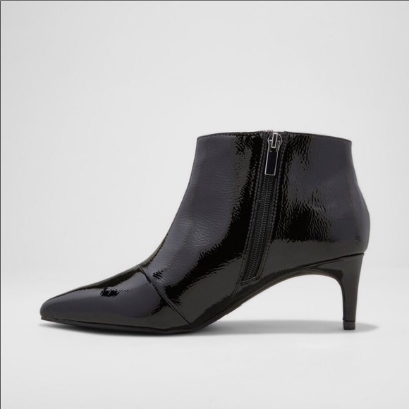 Women’s Dominic Pointed Kitten Heel Boots - Picture 2 of 3